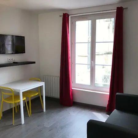 Du 19 Aout Lägenhet